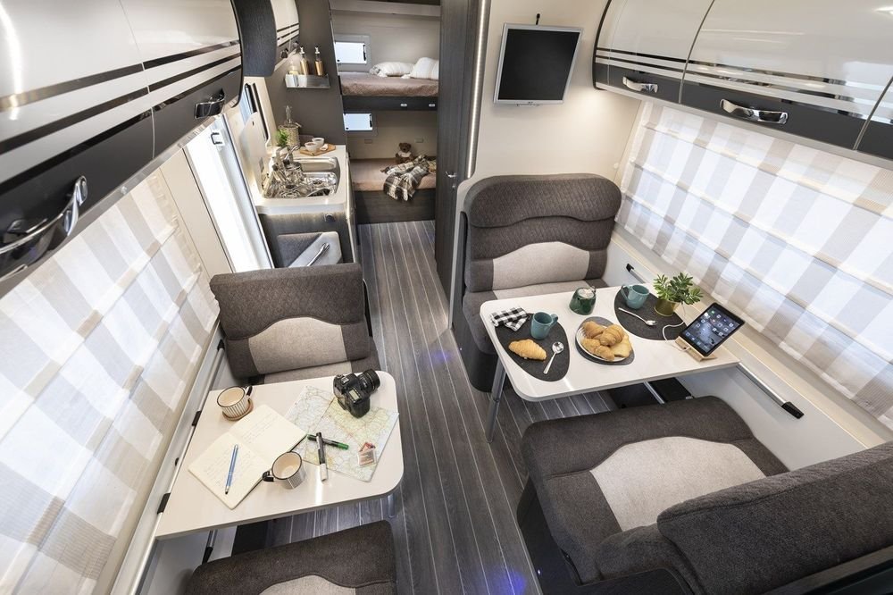 AUTOCARAVANA 7 PLAZAS ROLLER TEAM 277M