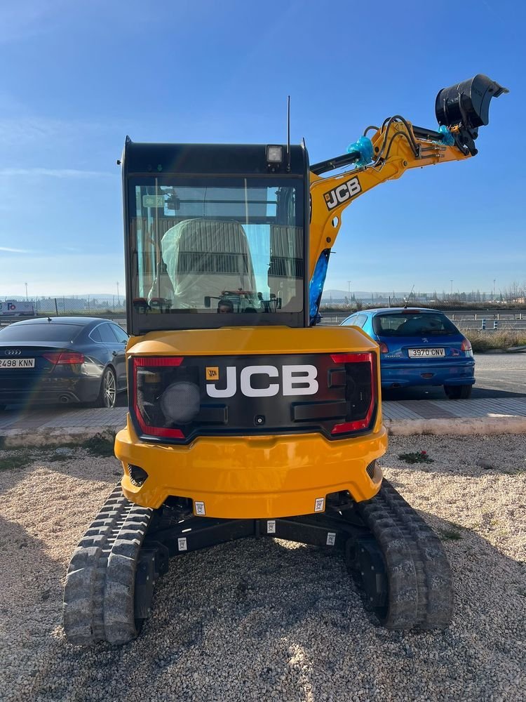 Alquiler de Mini Excavadora 3500 kg en Cádiz