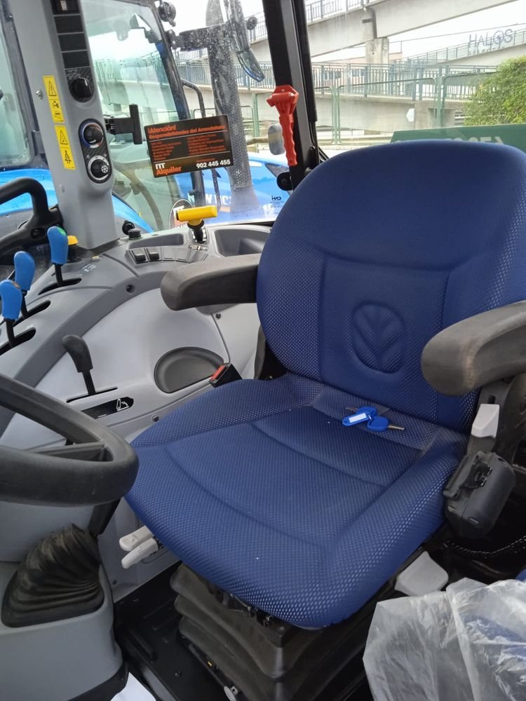 ALQUILER NEW HOLLAND T5 115