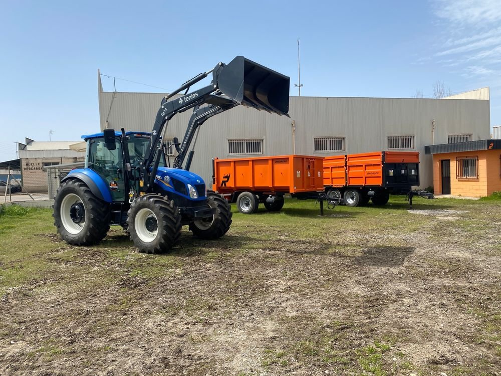 Alquiler de Tractor New Holland T5 115CV con Pala