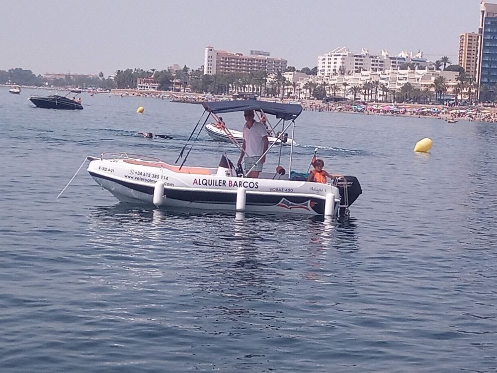 Alquiler de barco sin titulación en Almerimar