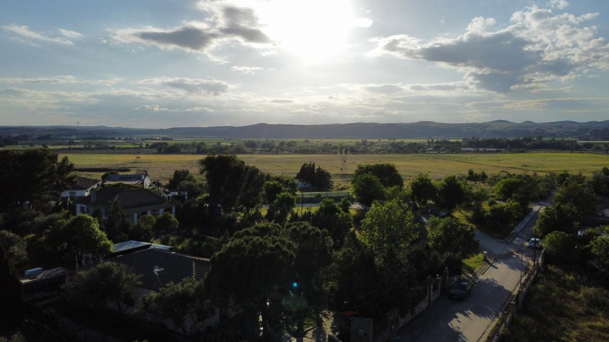 Gran Piscina en Finca de 3000 m2 a 25 min de Madrid