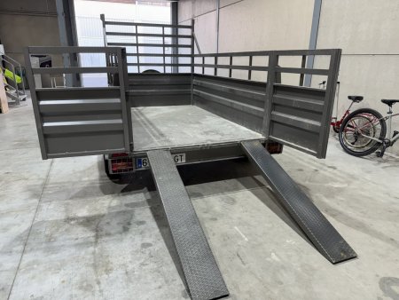 Remolque para carga y transporte 